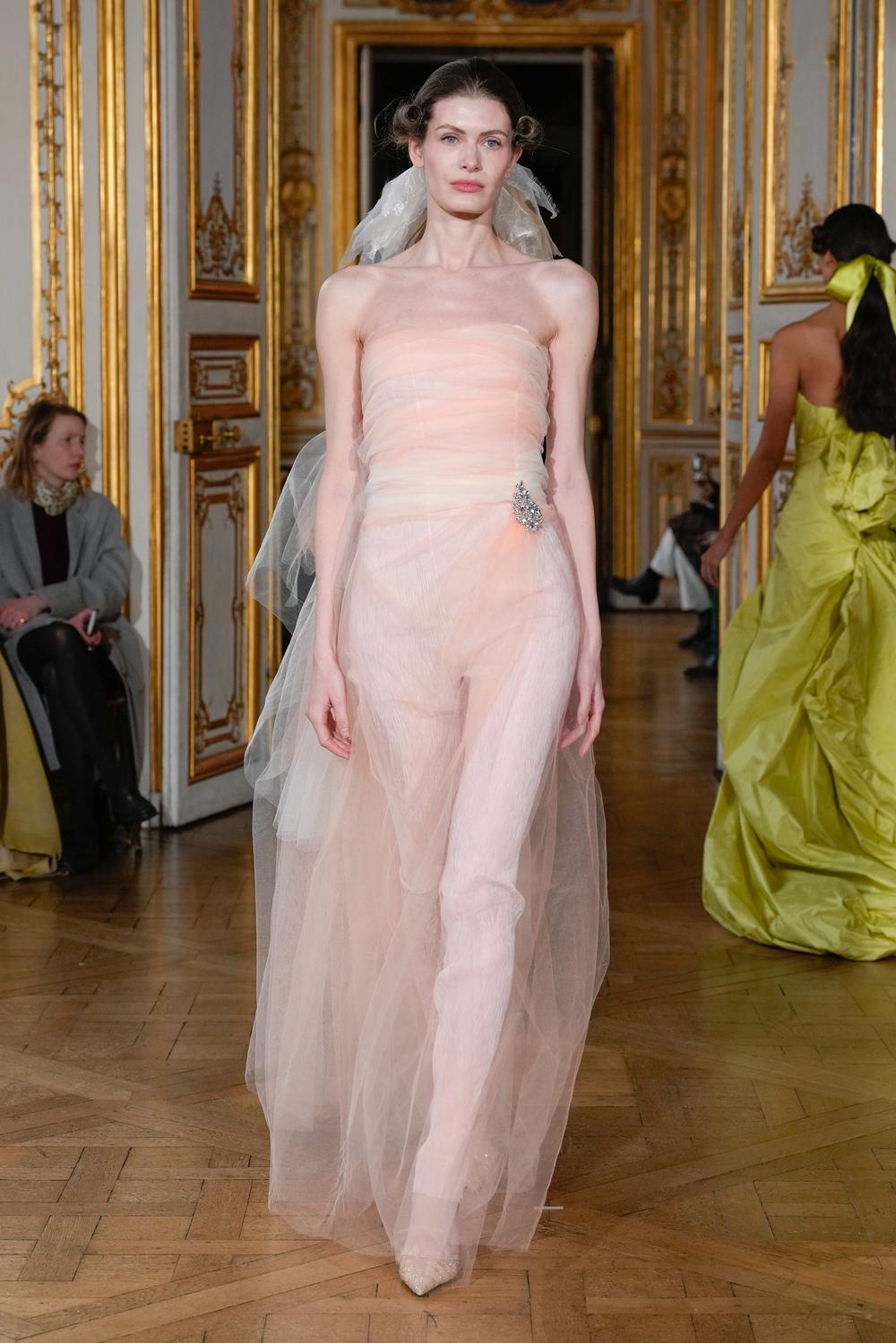 D fil Peet Dullaert Couture Printemps Et 2024 d-fil-peet-dullaert-couture-printemps-et-2024